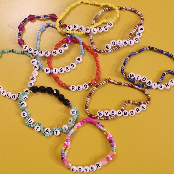 Taylor Swift Debut Eras Tour Concert Friendship Bracelet 5 pack Taylor’s Version - Picture 5 of 5